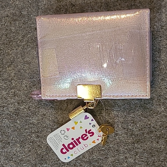 Girl's Mini Unicorn Lockable Diary & Pen W/ Matching Jewelry Set! 🩷 - Picture 6 of 16